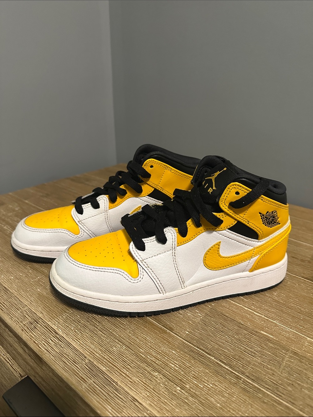 Nike Yellow, White & Black Mid-Top Sneakers